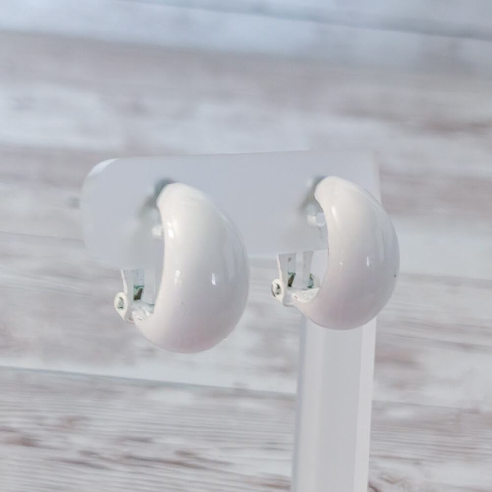 Vintage Clip On Earrings Off White Retro Chunky Half Hoops - Fair Condition